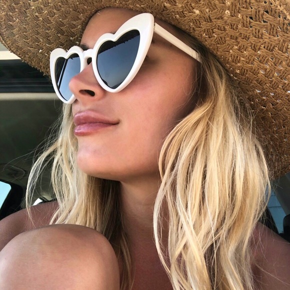 Gypsy Los Angeles Accessories - 🦋✨ Meet Your Seller! • Top Rated Seller! 🦋✨